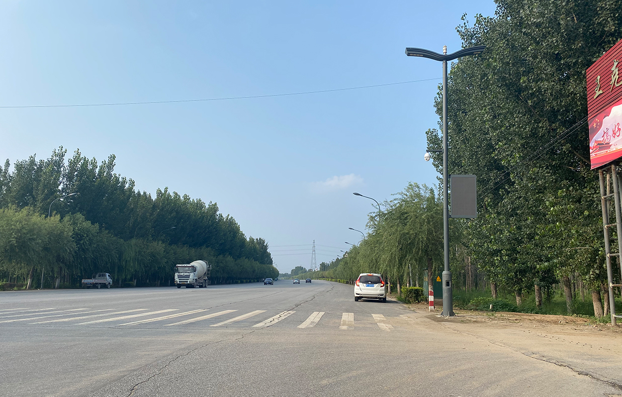 <b>河北雄安新区温白路LED灯杆屏项目</b>